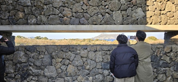 2025년 12월 제주 유민미술관에서